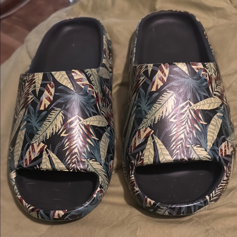 Tropical Print Women's Slide Sandals